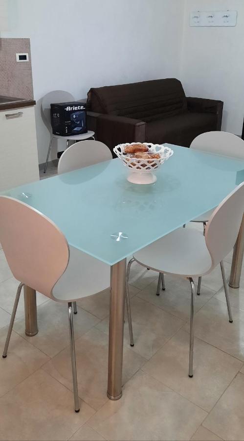 شقة Casa Vacanze Il Glicine 1 باكينو المظهر الخارجي الصورة